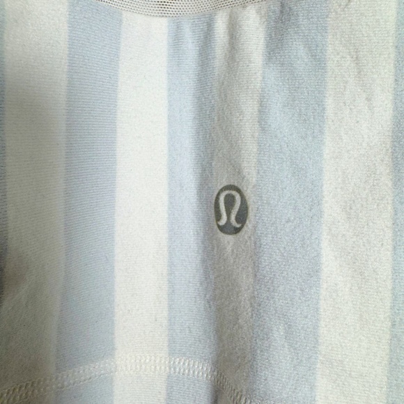 Lululemon White & Blue Striped Scoop Neck Racerback Tank – Size 12 - Picture 4 of 10